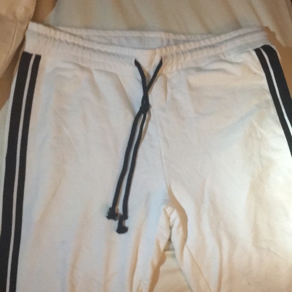 forever 21 white sweatpants - Picture 2 of 3